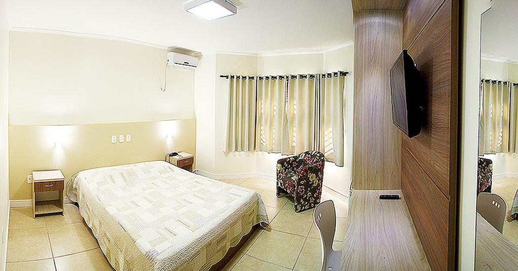 Senior Parque Hotel Santa Rosa  Ruang foto